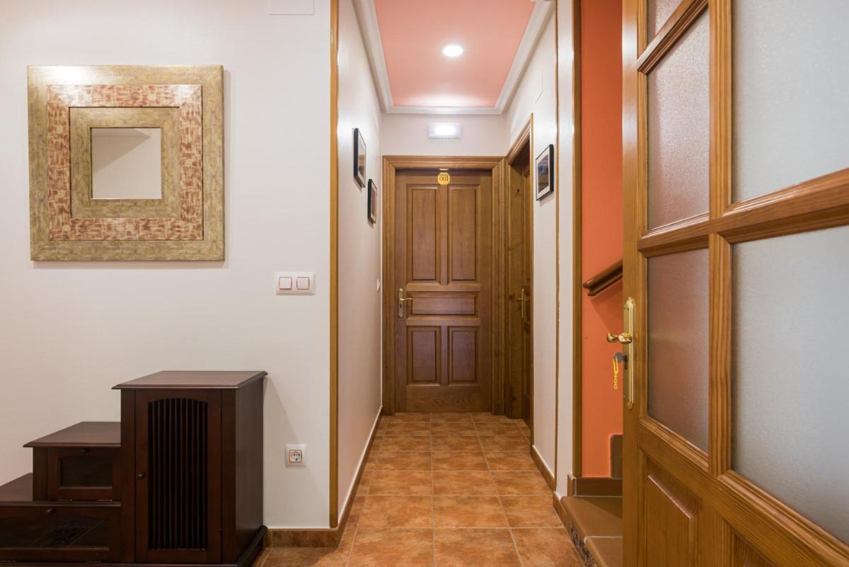 Hotel Y Apartamentos La Lonja Onís Dış mekan fotoğraf